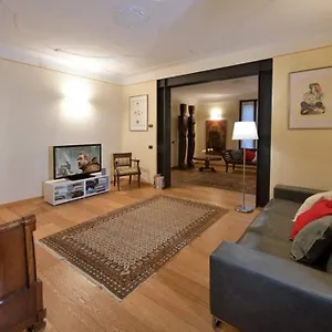 C-rooms, Residenza Correggio Appartement Parme