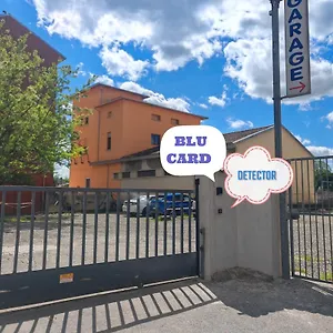 Express Traveller's Front Station Fs Parking Appartement Parme